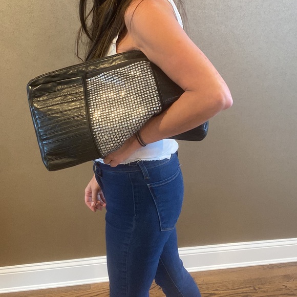 Herve Leger oversized Clutch - Picture 4 of 5